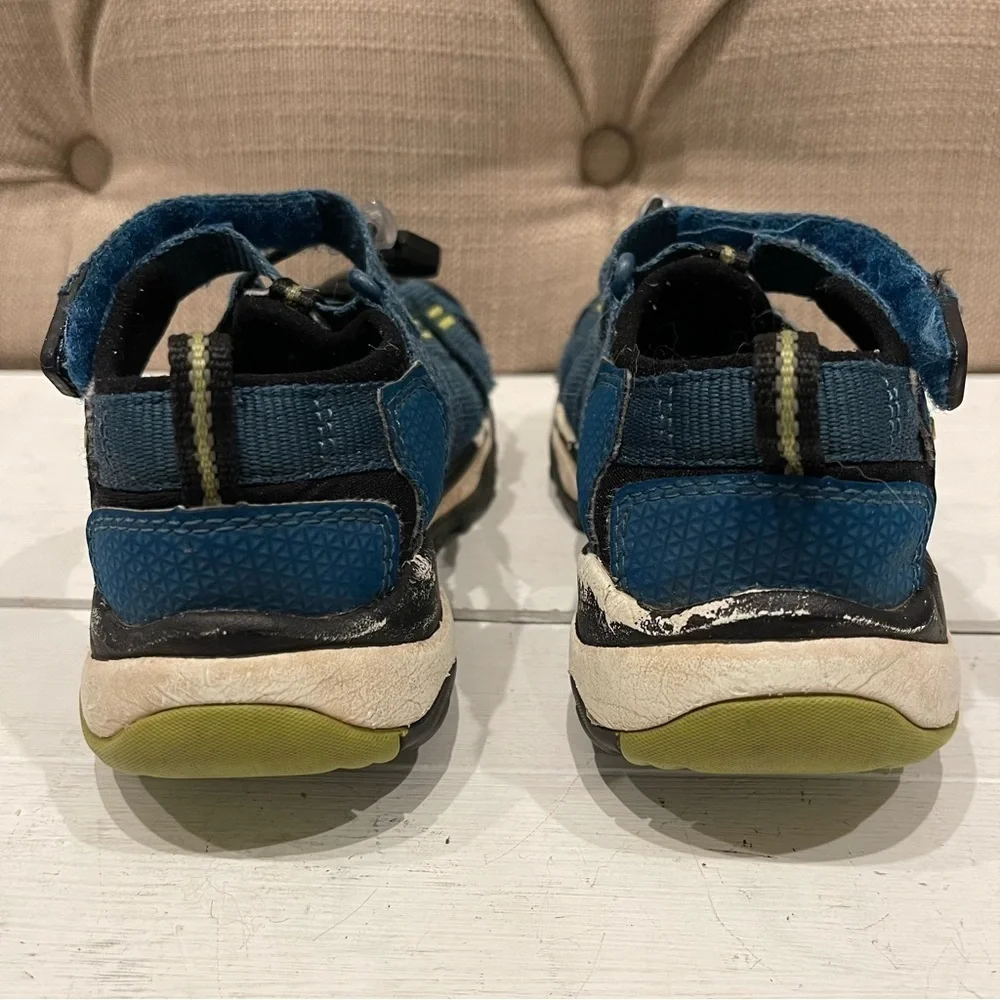 Keen Kids Newport Neo H2 (Little Kid/Boy) Blue Legion Sz 6 Based on measurements